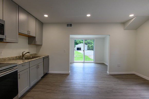 3163 Lindale - Mt. Holly -4210