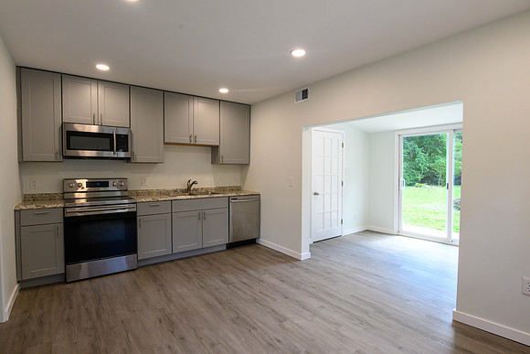3163 Lindale - Mt. Holly -4211