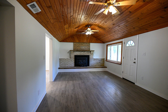 3163 Lindale - Mt. Holly -4207