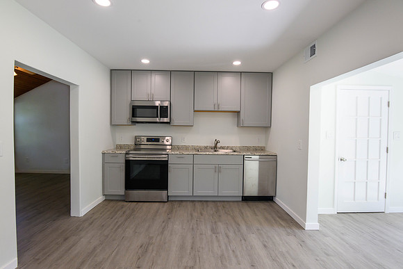 3163 Lindale - Mt. Holly -4214