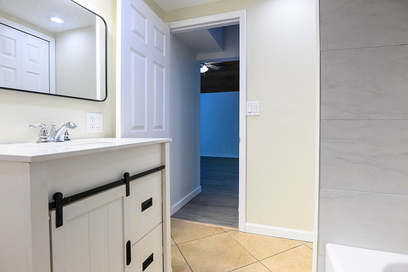 3163 Lindale - Mt. Holly -4223