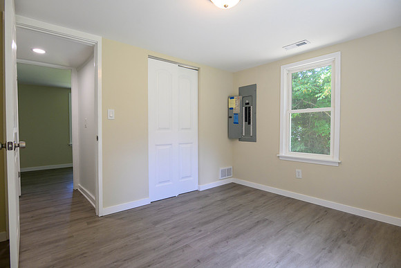 3163 Lindale - Mt. Holly -4226