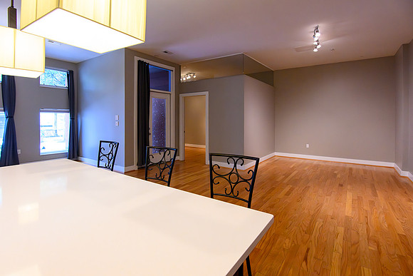 1150 Vine St--9