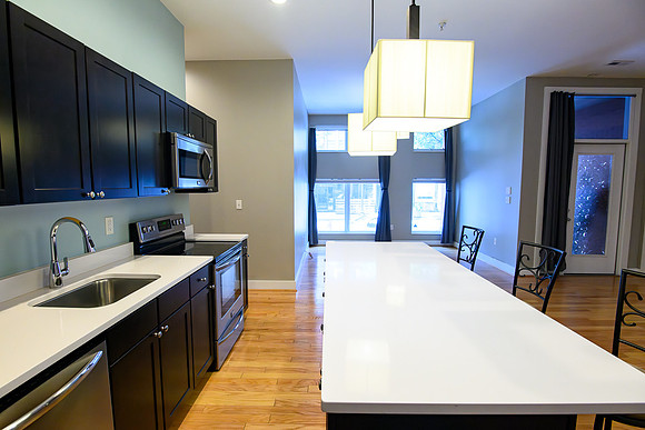 1150 Vine St--11